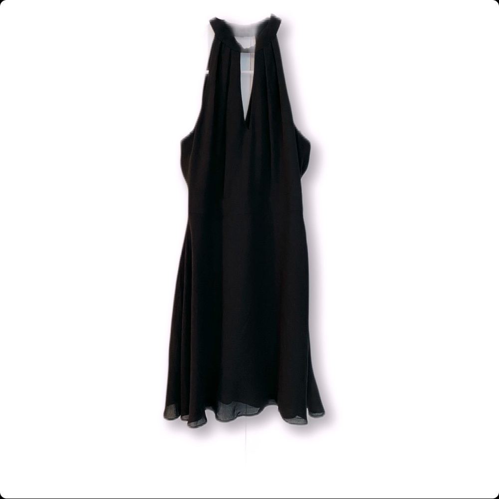 Express Fun Flirty Keyhole Dress